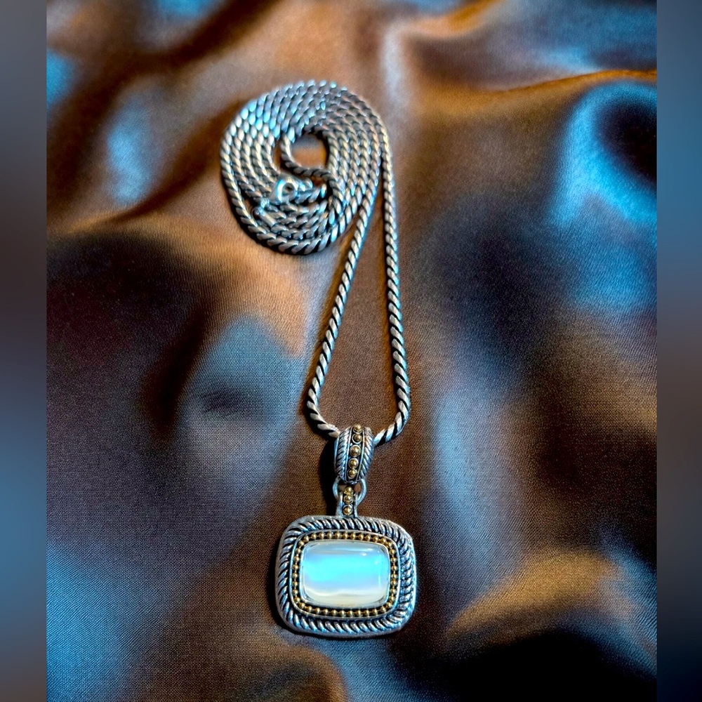 Vintage Avon 1980’s Long Pendant Necklace 
Silver Plated opalescent stone